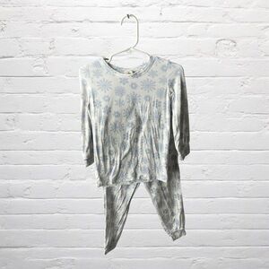 Kate Quinn Lilac Lavender Snowflake Print Bamboo Pajama Set